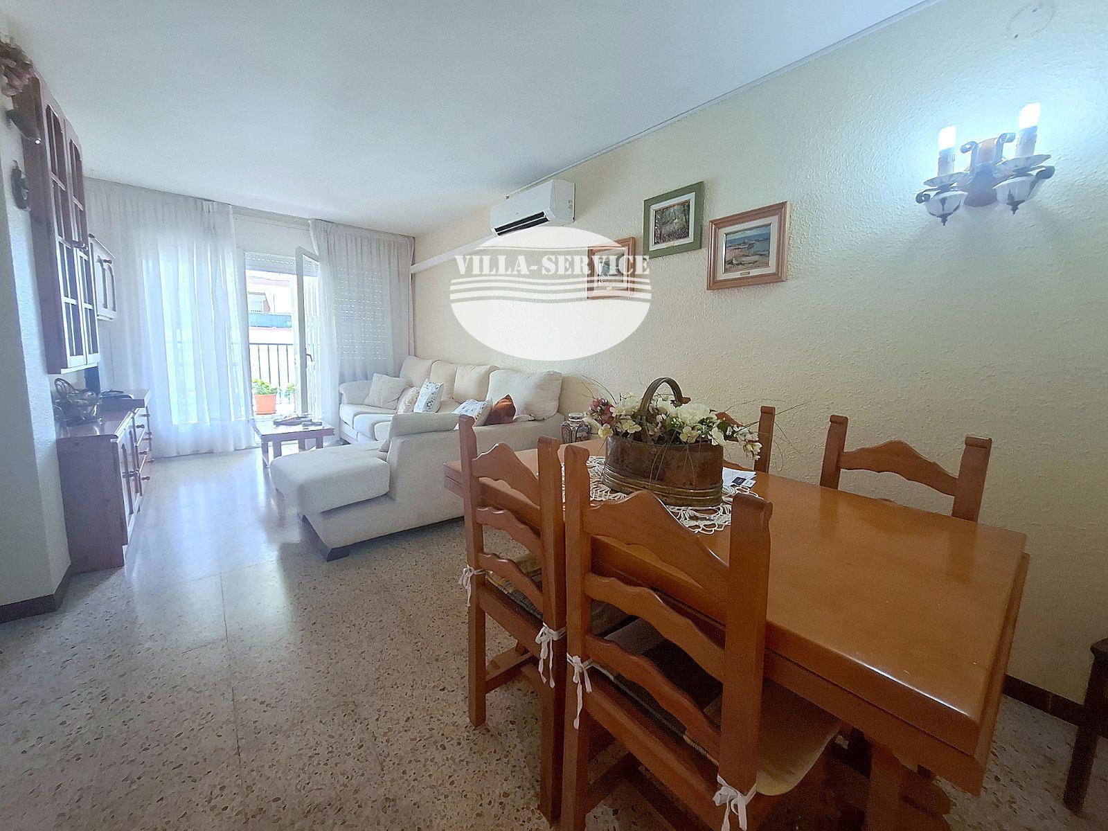 image Piso de 3 dormitorios con terraza y piscina cerca del mar en Segur de Calafell 8