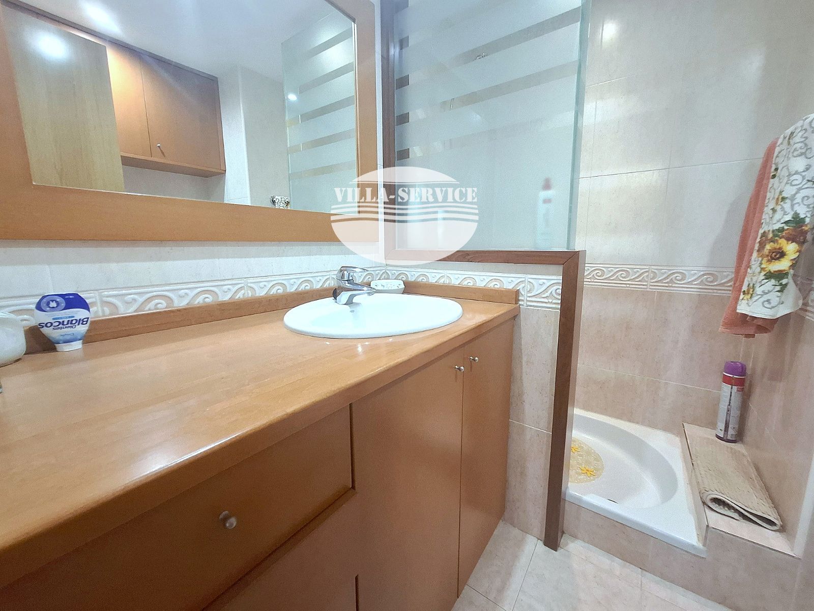 image Piso de 3 dormitorios con terraza y piscina cerca del mar en Segur de Calafell 13
