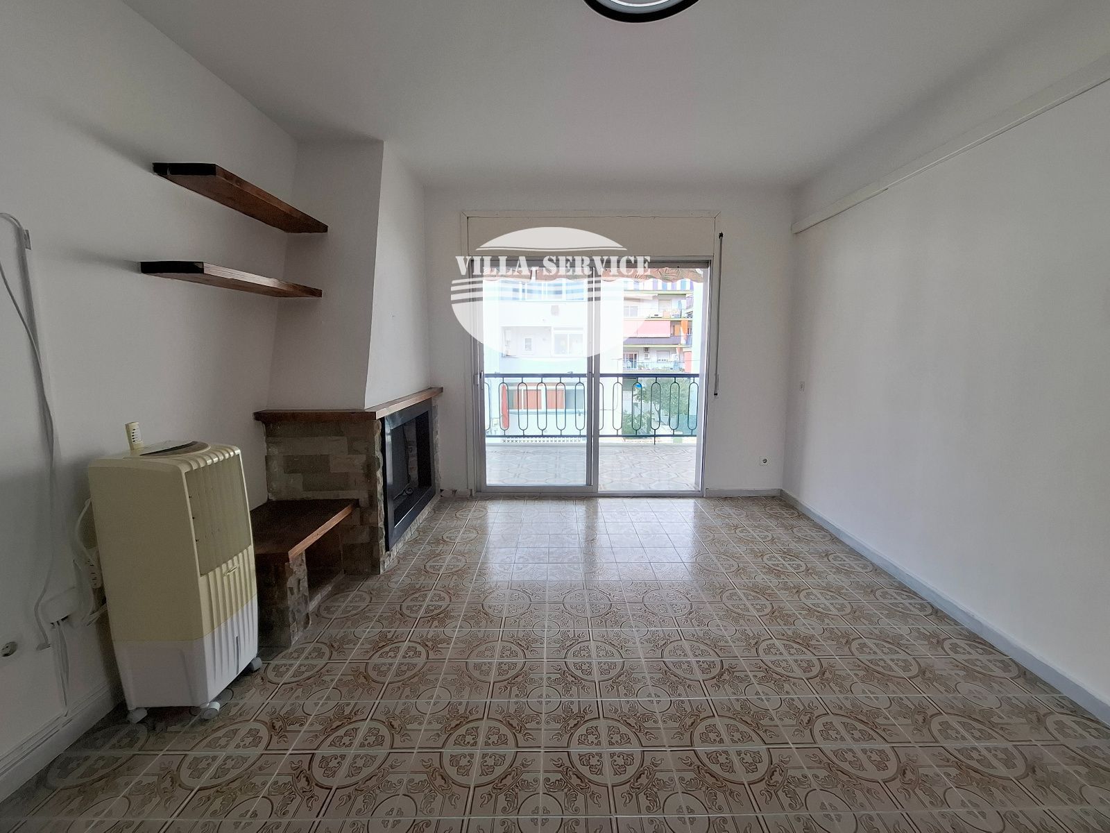 image Piso luminoso con 3 habitaciones, chimenea y terraza orientada al sur en Puig Pelós, Cunit 6