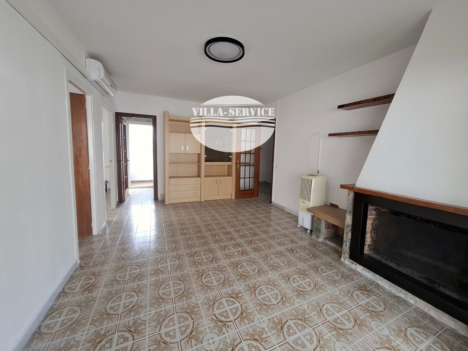 image Piso luminoso con 3 habitaciones, chimenea y terraza orientada al sur en Puig Pelós, Cunit 7