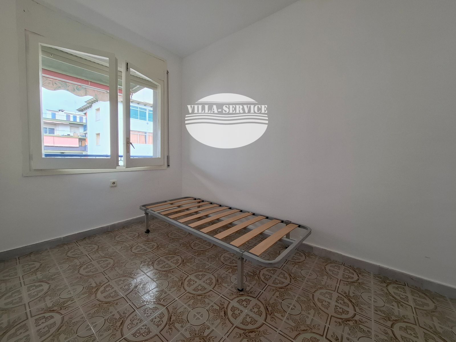 image Piso luminoso con 3 habitaciones, chimenea y terraza orientada al sur en Puig Pelós, Cunit 8