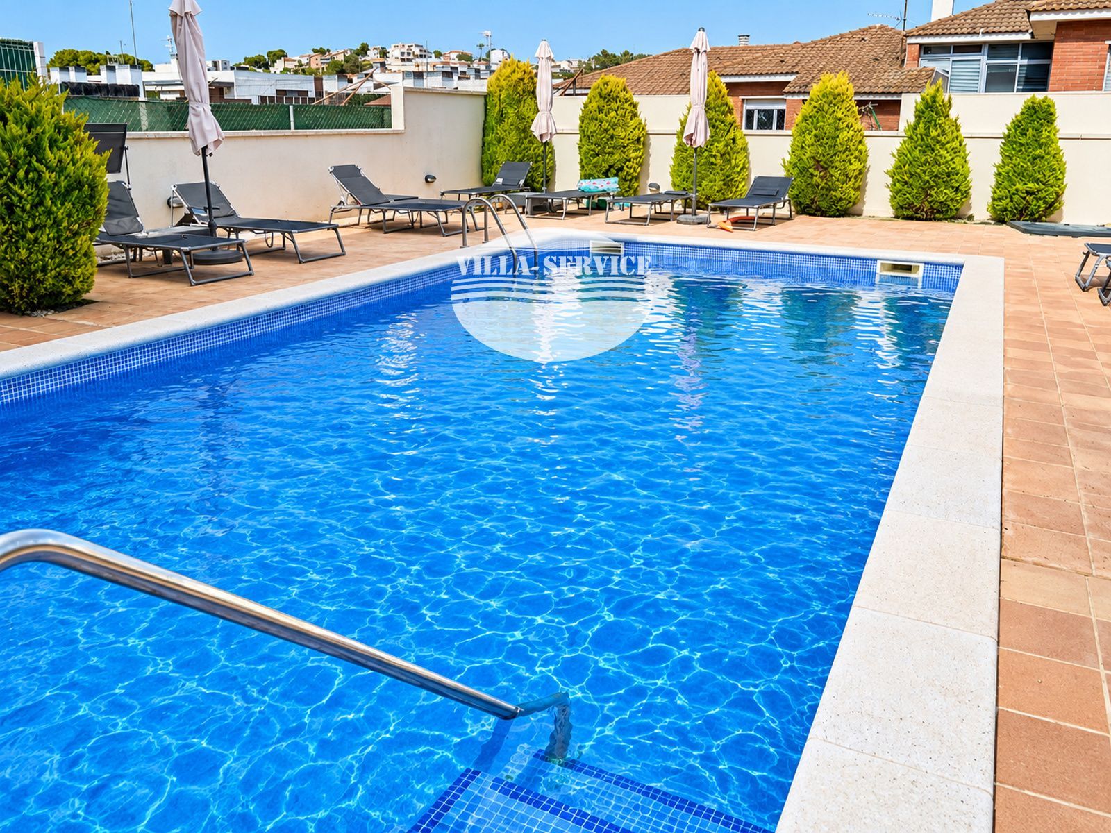 Piso seminuevo con piscina, solárium, parking y trastero en Segur de Calafell