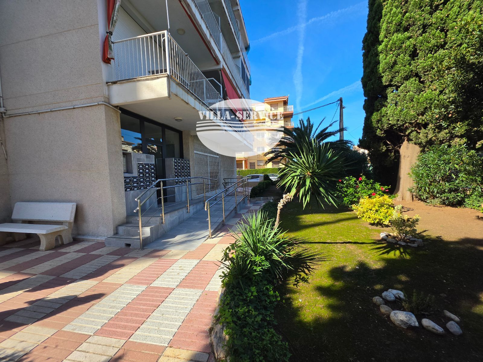 image Apartamento con terraza y ascensor en Segur de Calafell. 27