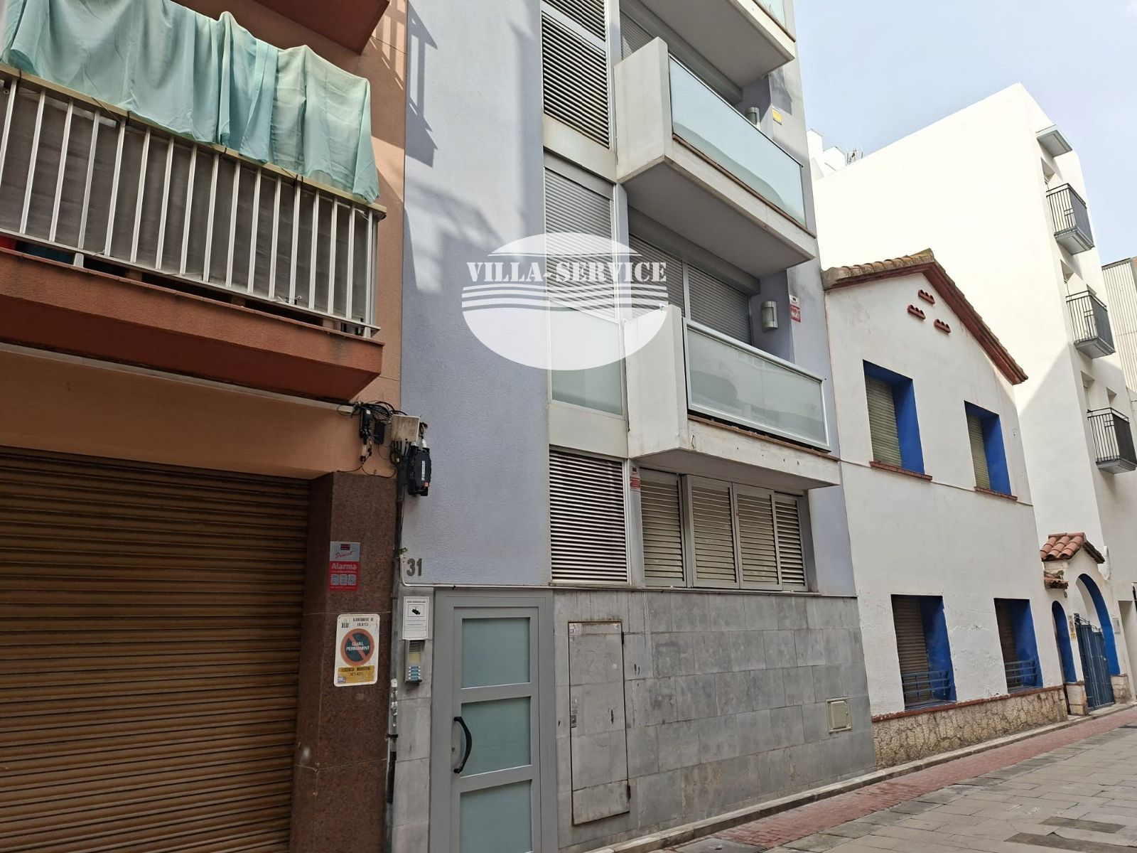 image PISO 16