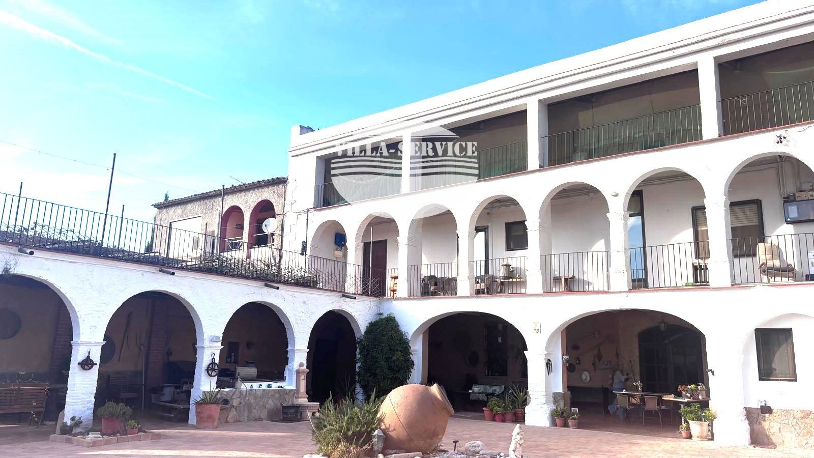 MASIA CON VIÑEDOS A LA VENTA SANT SADURNI D`ANOIA