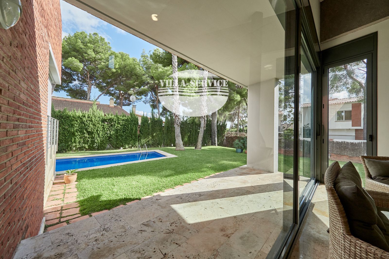 image EXCLUSIVIDAD Y ELEGANCIA EN CUNIT 47