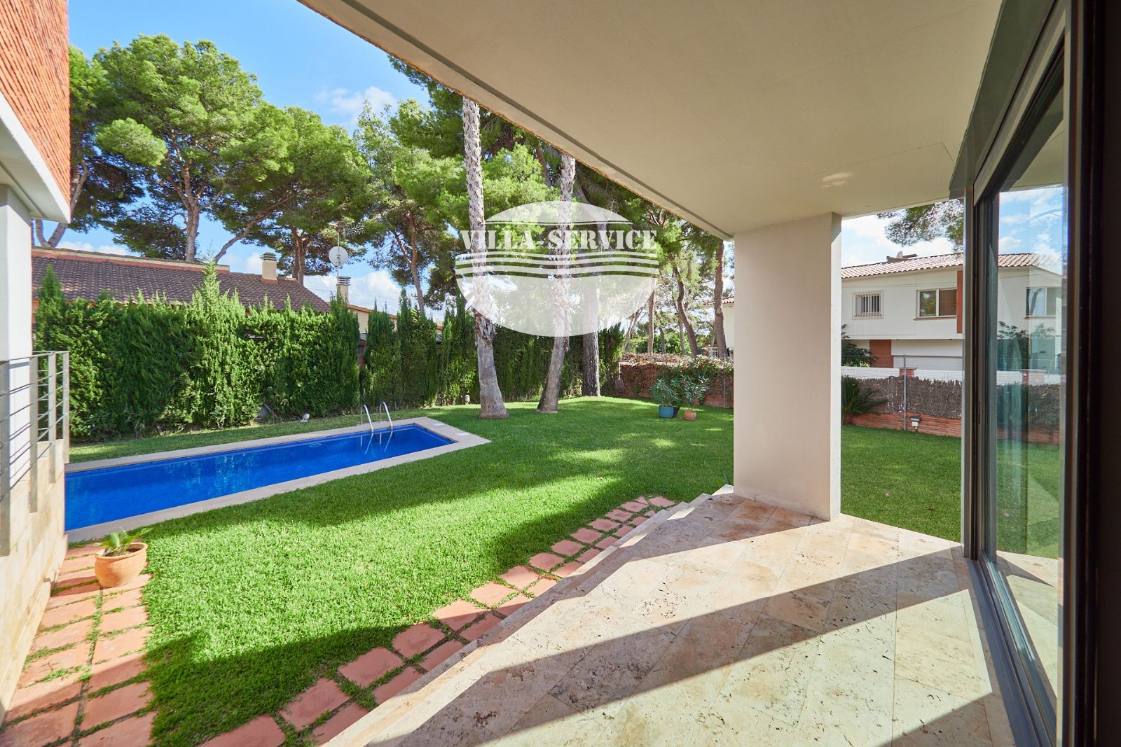 image EXCLUSIVIDAD Y ELEGANCIA EN CUNIT 56