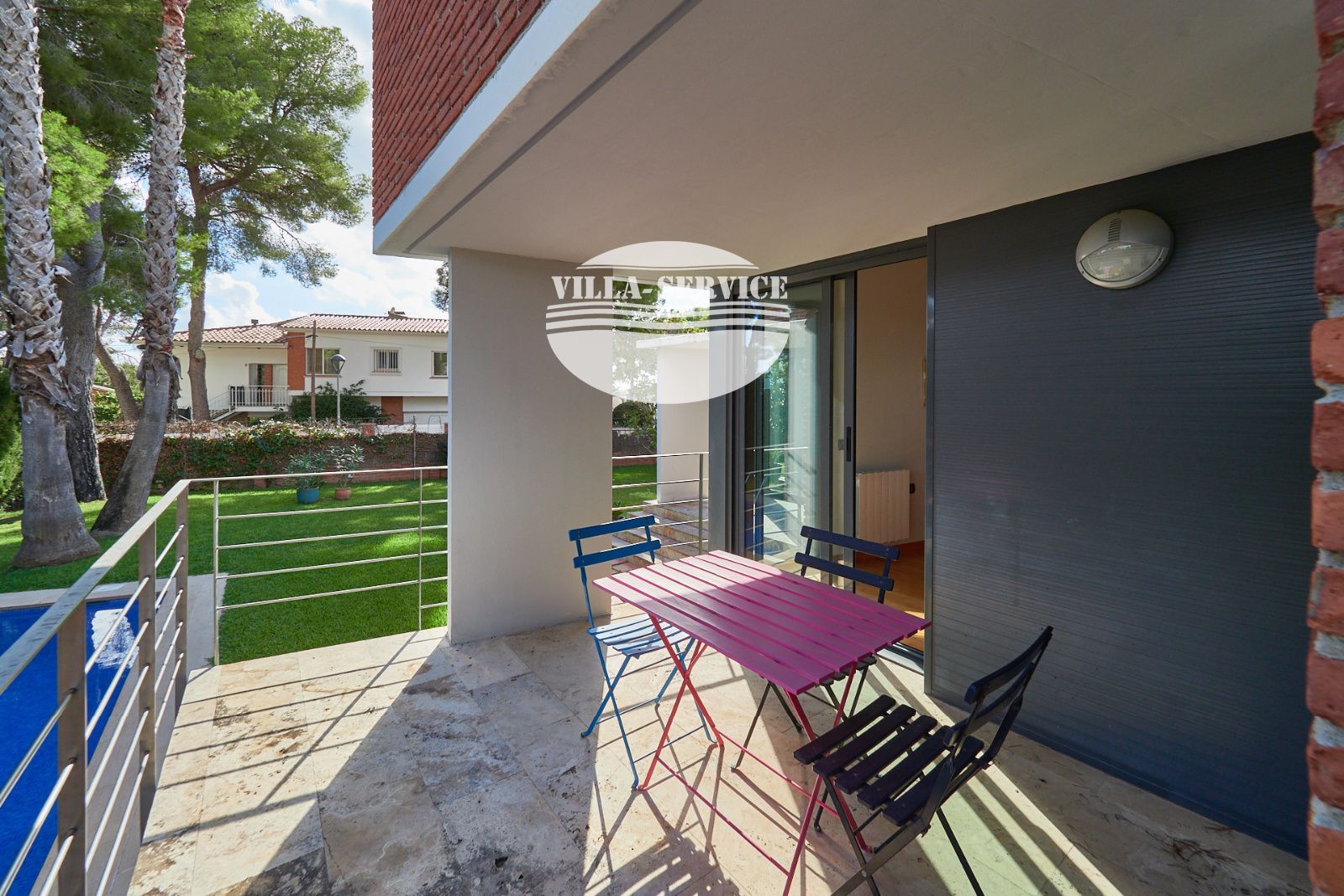 image EXCLUSIVIDAD Y ELEGANCIA EN CUNIT 60