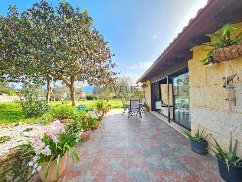Chalet Independiente en venta Tomiño, Pontevedra. Ref: 1069. Vivelis