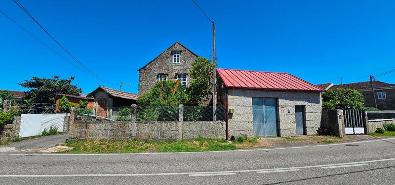 Casa en venta Tui, Pontevedra. Ref: 1181. Vivelis