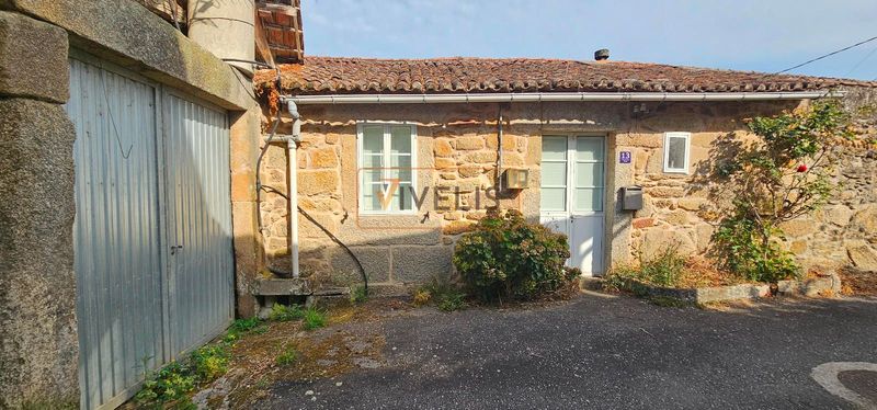 Casa en venta Tui, Pontevedra. Ref: 1197. Vivelis