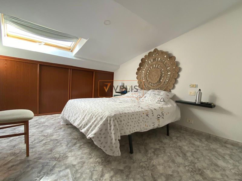 Ático en venta Tui, Pontevedra. Ref: 1212. Vivelis