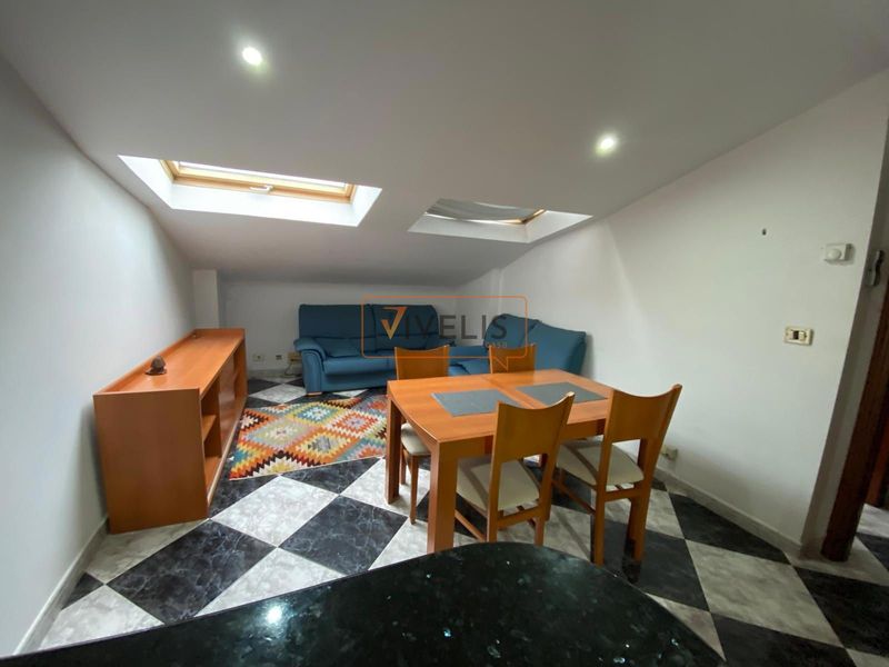 Ático en alquiler Tui, Pontevedra. Ref: 1226. Vivelis