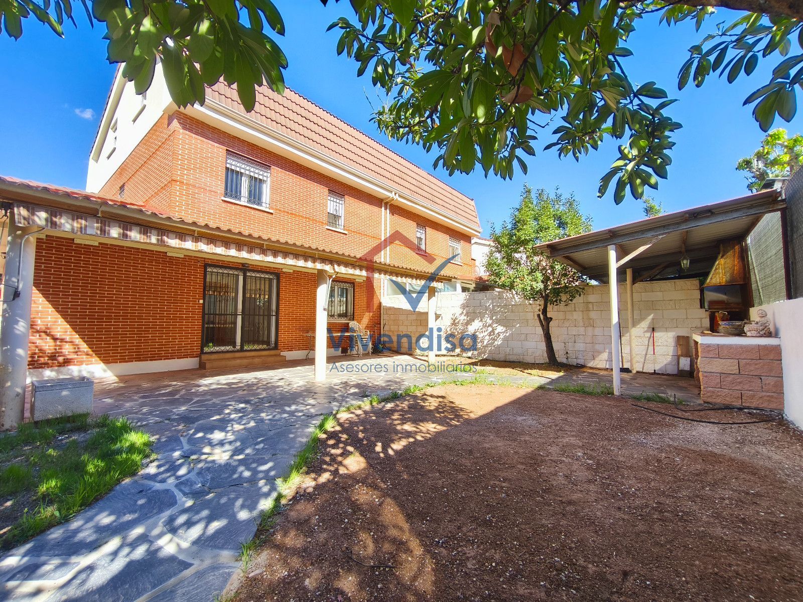 Chalet Pareado en venta Cabanillas del Campo, Guadalajara. Ref: 1662. 