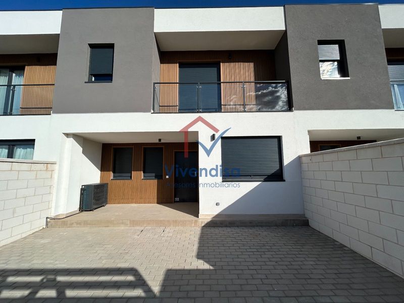 Adosado en alquiler Cabanillas del Campo, Guadalajara. Ref: 1784. Vivendisa Asesores Inmobiliarios 