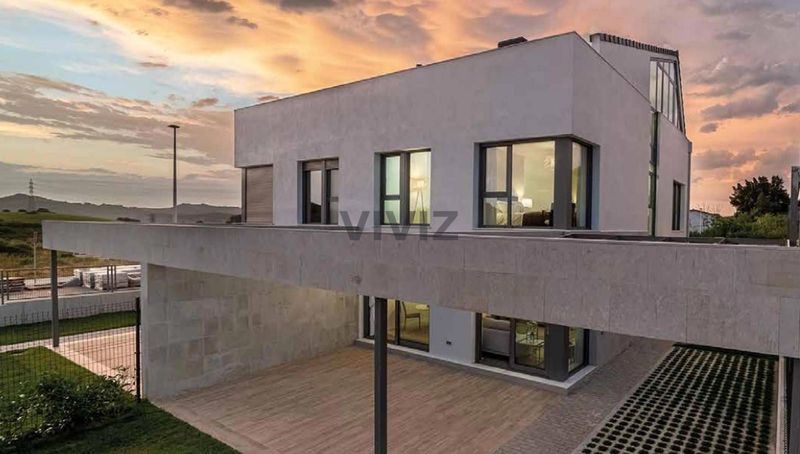 Detached villa for sale Maoño, Cantabria. Ref: 91947. VIVIZ