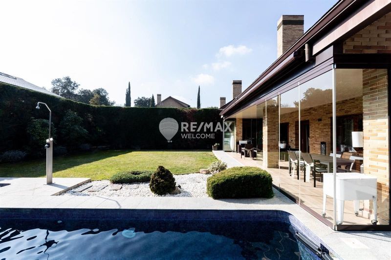 Detached Villa for rent Ciudalcampo, Madrid. Ref: 10494. Remax Welcome