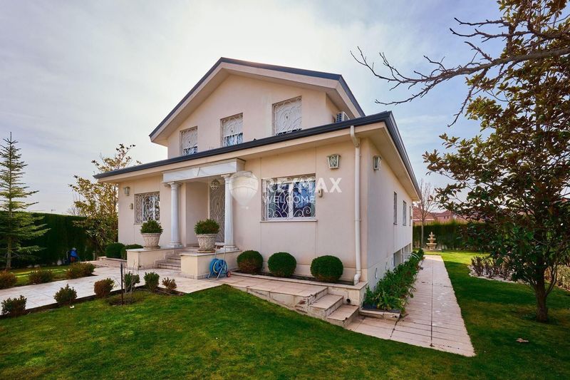 Detached Villa for sale Colmenar Viejo, Madrid. Ref: 11440. Remax Welcome