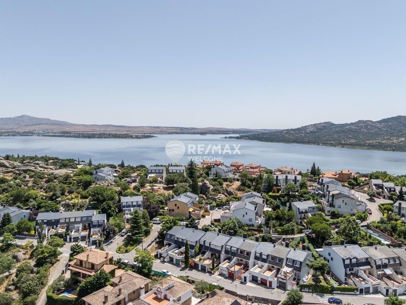 Detached Villa for sale Manzanares El Real, Madrid. Ref: 11519. Remax Welcome