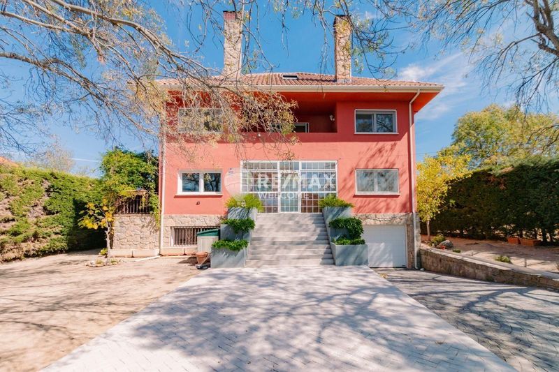 Detached Villa for sale Valdemorillo, Madrid. Ref: 11986. Remax Welcome