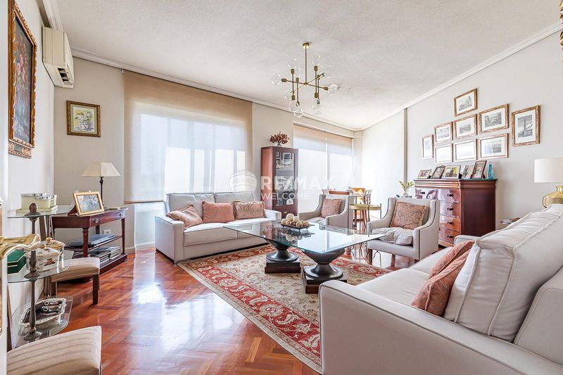 Flat for sale Madrid. Ref: 12066. Remax Welcome