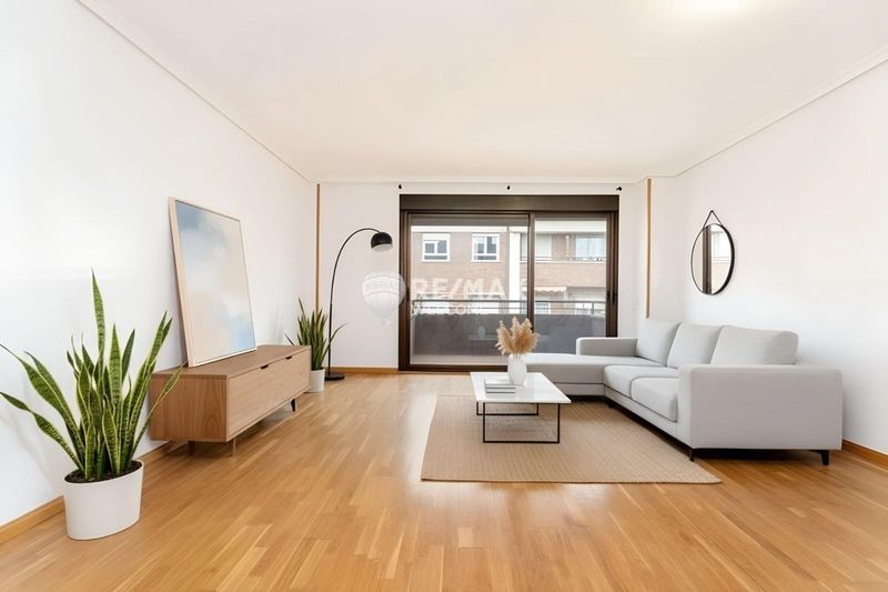 Flat for rent Boadilla Del Monte, Madrid. Ref: 12242. Remax Welcome