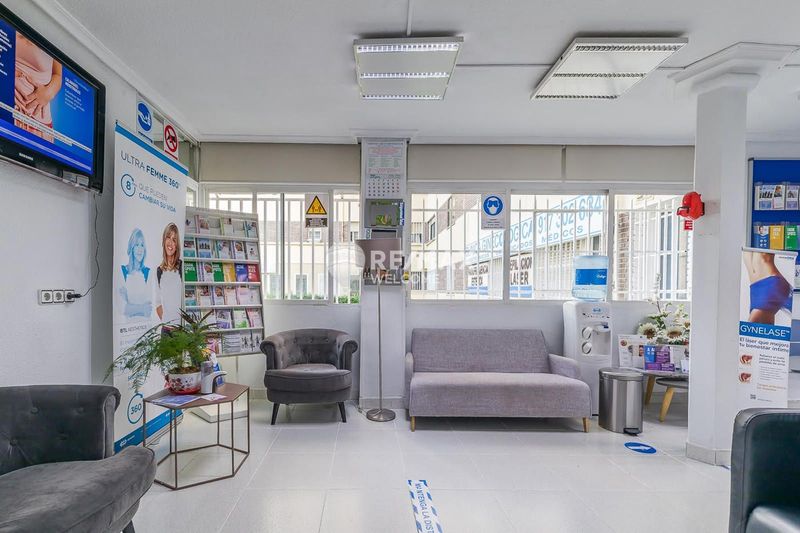 Comercial Premise for rent and trade sale Madrid. Ref: 9719. Remax Welcome