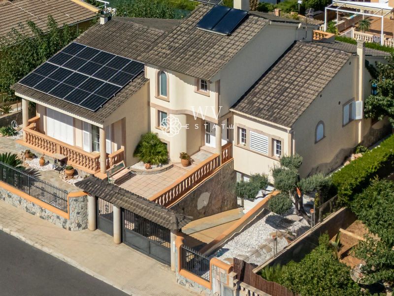 Chalet Independiente en venta Badia Blava, Baleares. Ref: 1349. WV-ESTATE