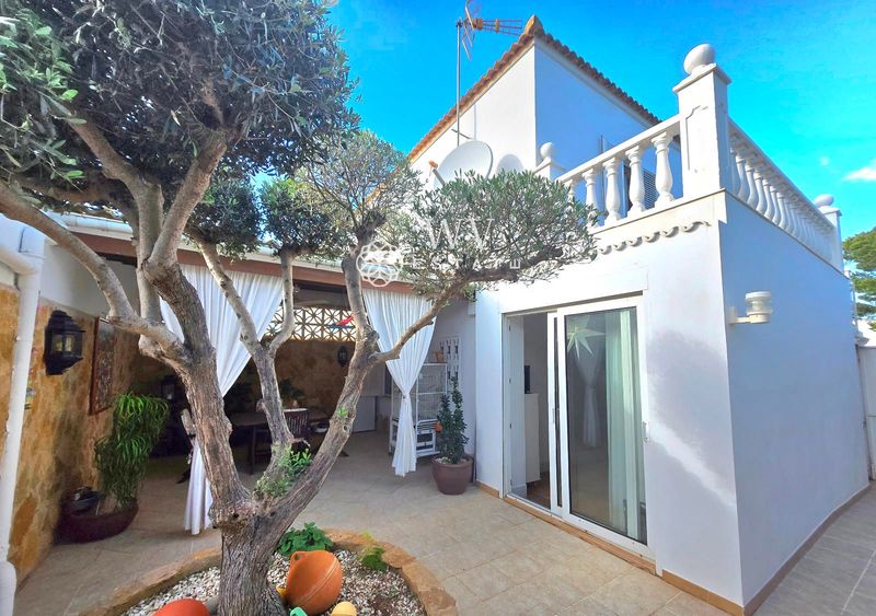 Chalet Independiente en venta Badia Blava, Baleares. Ref: 1374. WV-ESTATE
