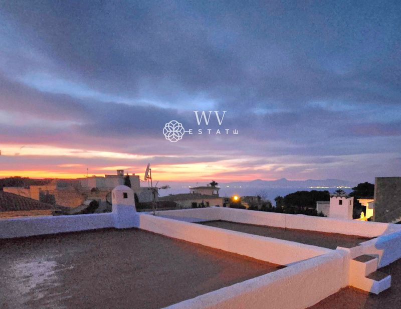 Chalet Independiente en venta Badia Blava, Baleares. Ref: 1395. WV-ESTATE