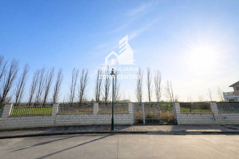Parcela en venta Grijota, Palencia. Ref: 1032. Inmobiliaria Zona Centro