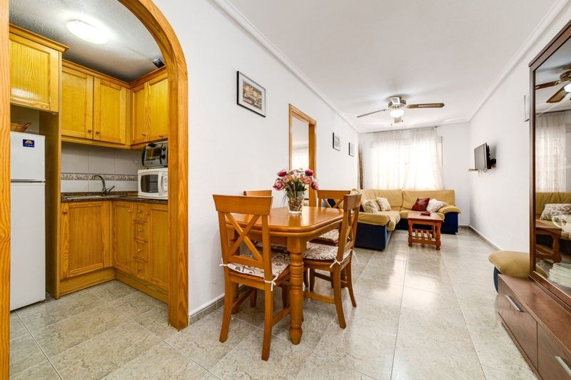 Apartamento en venta  en Torrevieja, Alicante . Ref: 10316. Mayrasa Properties Costa Blanca