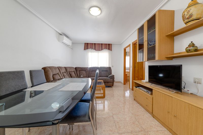 Apartamento en alquiler  en Torrevieja, Alicante . Ref: 10714. Mayrasa Properties Costa Blanca