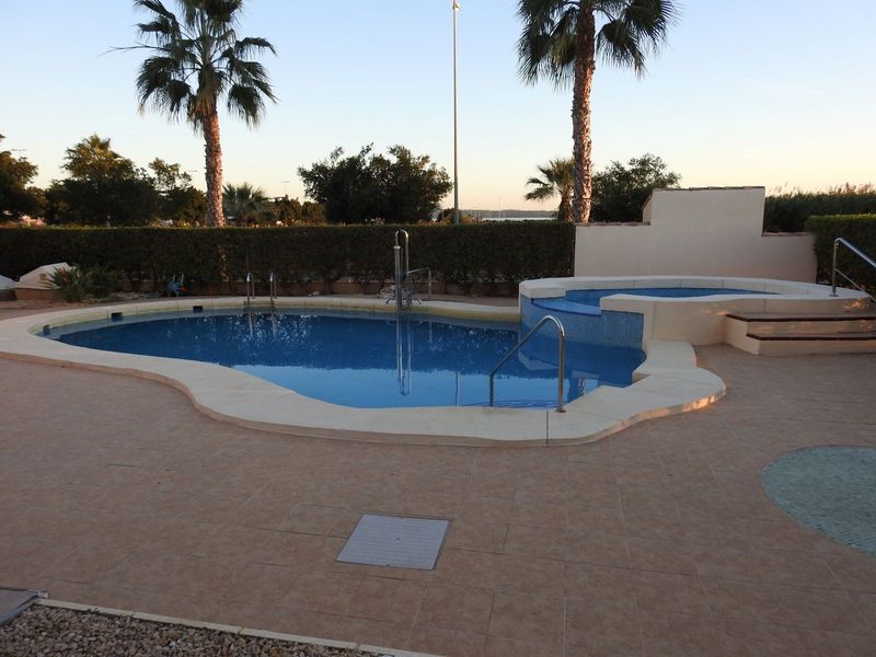 Apartamento en venta  en Guardamar Del Segura, Alicante . Ref: 10942. Mayrasa Properties Costa Blanca