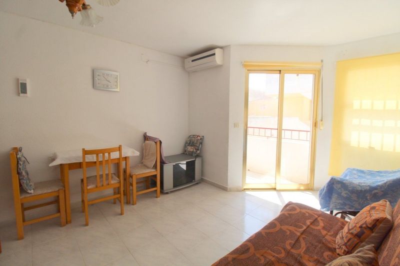 Apartamento en venta  en Torrevieja, Alicante . Ref: 11329. Mayrasa Properties Costa Blanca