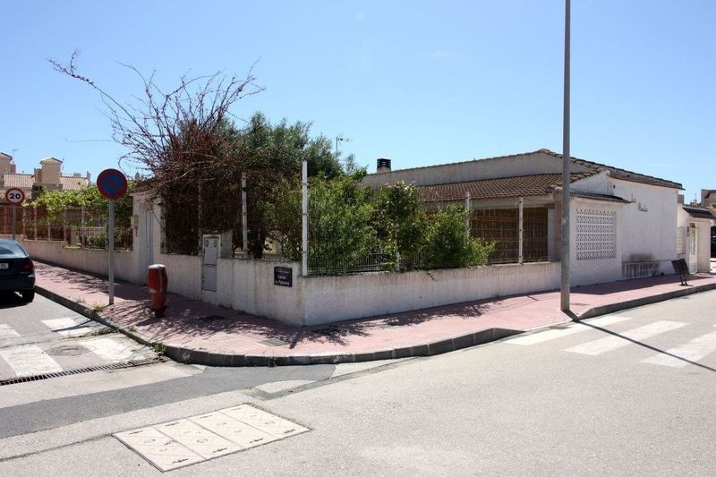 Maison de ville en vente  á Guardamar Del Segura, Alicante . Ref: 11448. Mayrasa Properties Costa Blanca