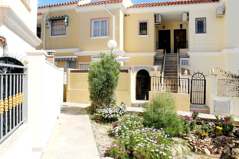 Bungalow Planta Alta en venta  en Torrevieja, Alicante . Ref: 11539. Mayrasa Properties Costa Blanca