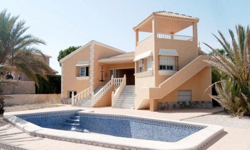 Villa te koop La Manga del Mar Menor, Murcia. Ref: 12437. Mayrasa Properties Costa Blanca