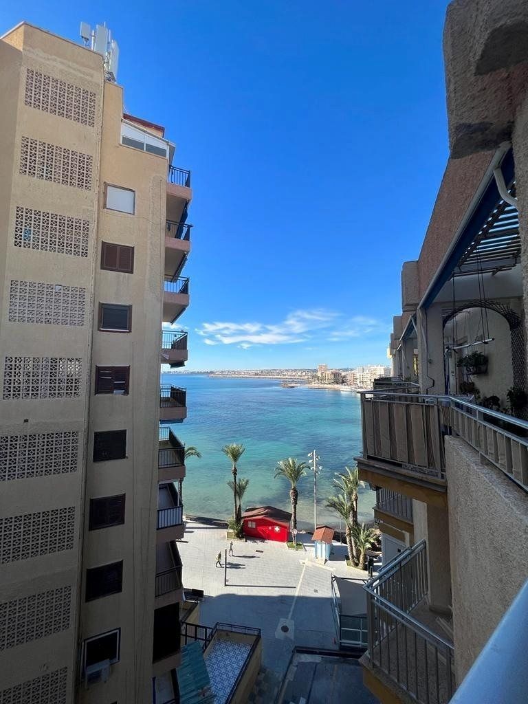 Penthouse for sale  in Torrevieja, Alicante . Ref: 12727. Mayrasa Properties Costa Blanca