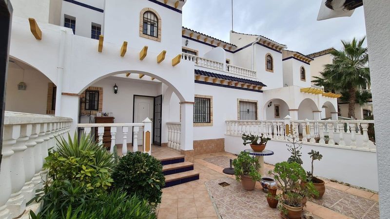 Adosado en venta  en Orihuela-Costa, Alicante . Ref: 12758. Mayrasa Properties Costa Blanca