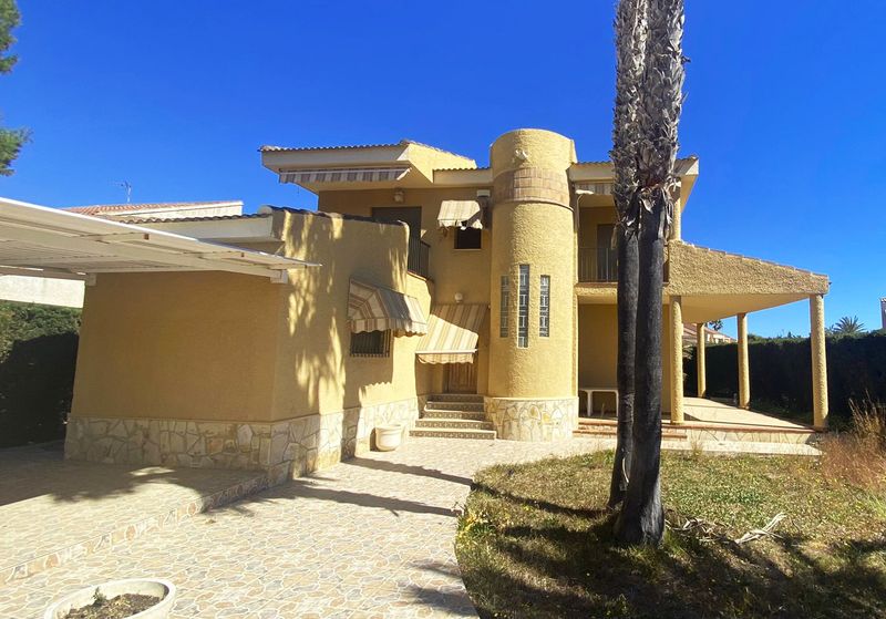 Fristående villa till salu  in Orihuela-Costa, Alicante . Ref: 13004. Mayrasa Properties Costa Blanca
