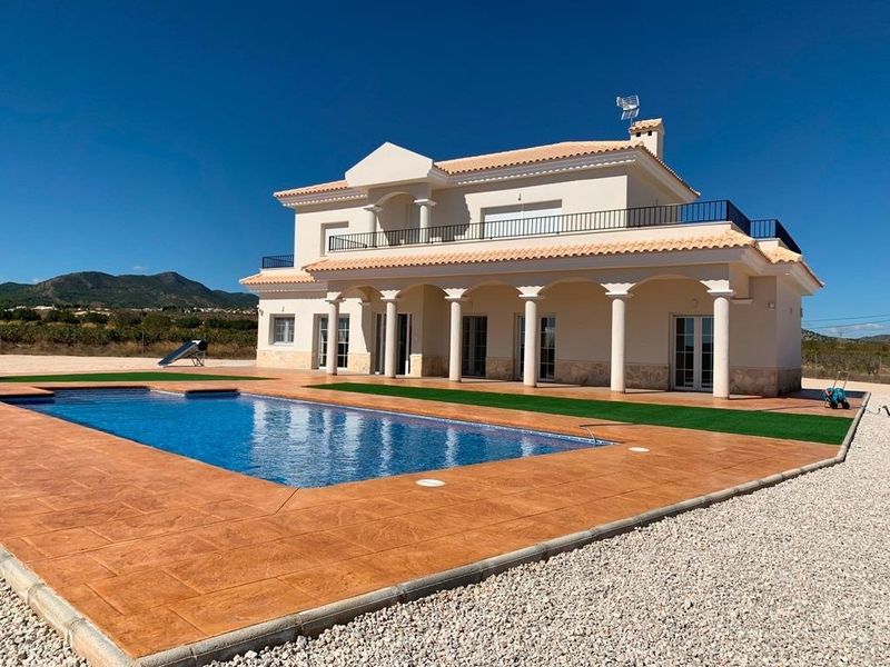 Villa te koop Pinoso, Alicante. Ref: 14139. Mayrasa Properties Costa Blanca