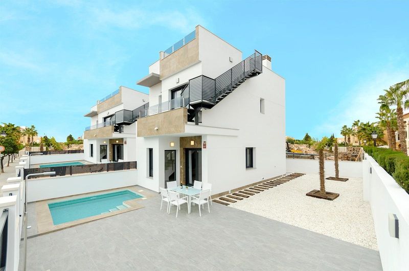 Villa te koop Torrevieja, Alicante. Ref: 14469. Mayrasa Properties Costa Blanca