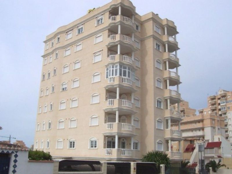 Apartamento en venta  en Torrevieja, Alicante . Ref: 14502. Mayrasa Properties Costa Blanca