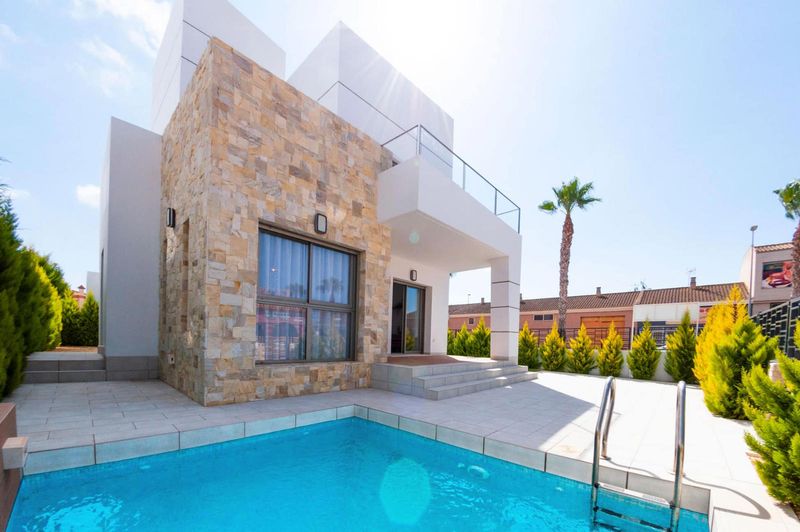 Villa te koop Los Alcazares, Murcia. Ref: 17178. Mayrasa Properties Costa Blanca