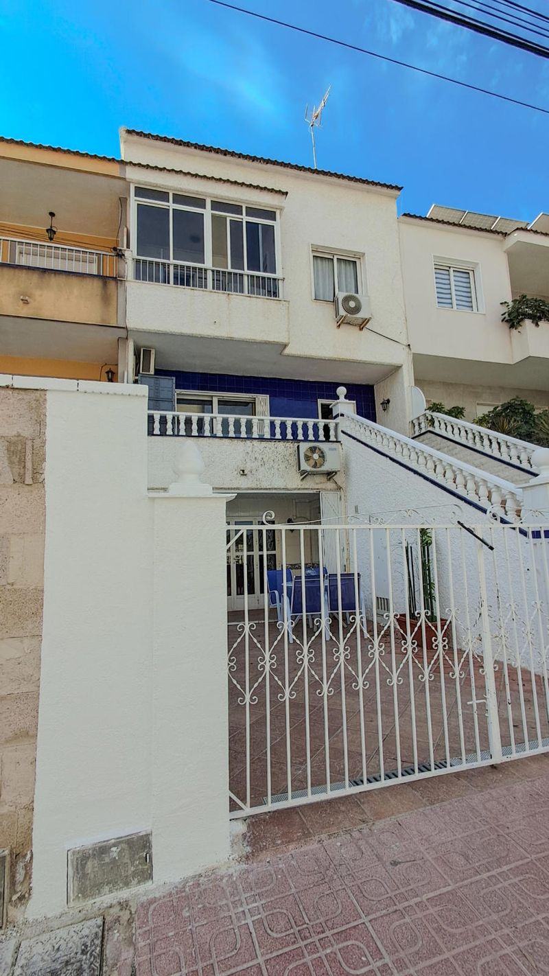 Reihenhaus zu verkaufen Punta Prima, Alicante. Ref: 17654. Mayrasa Properties Costa Blanca