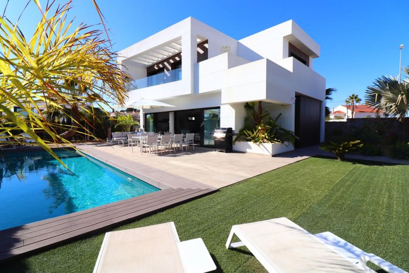 Freistehende Villa zu verkaufen Ciudad Quesada, Alicante. Ref: 17988. Mayrasa Properties Costa Blanca