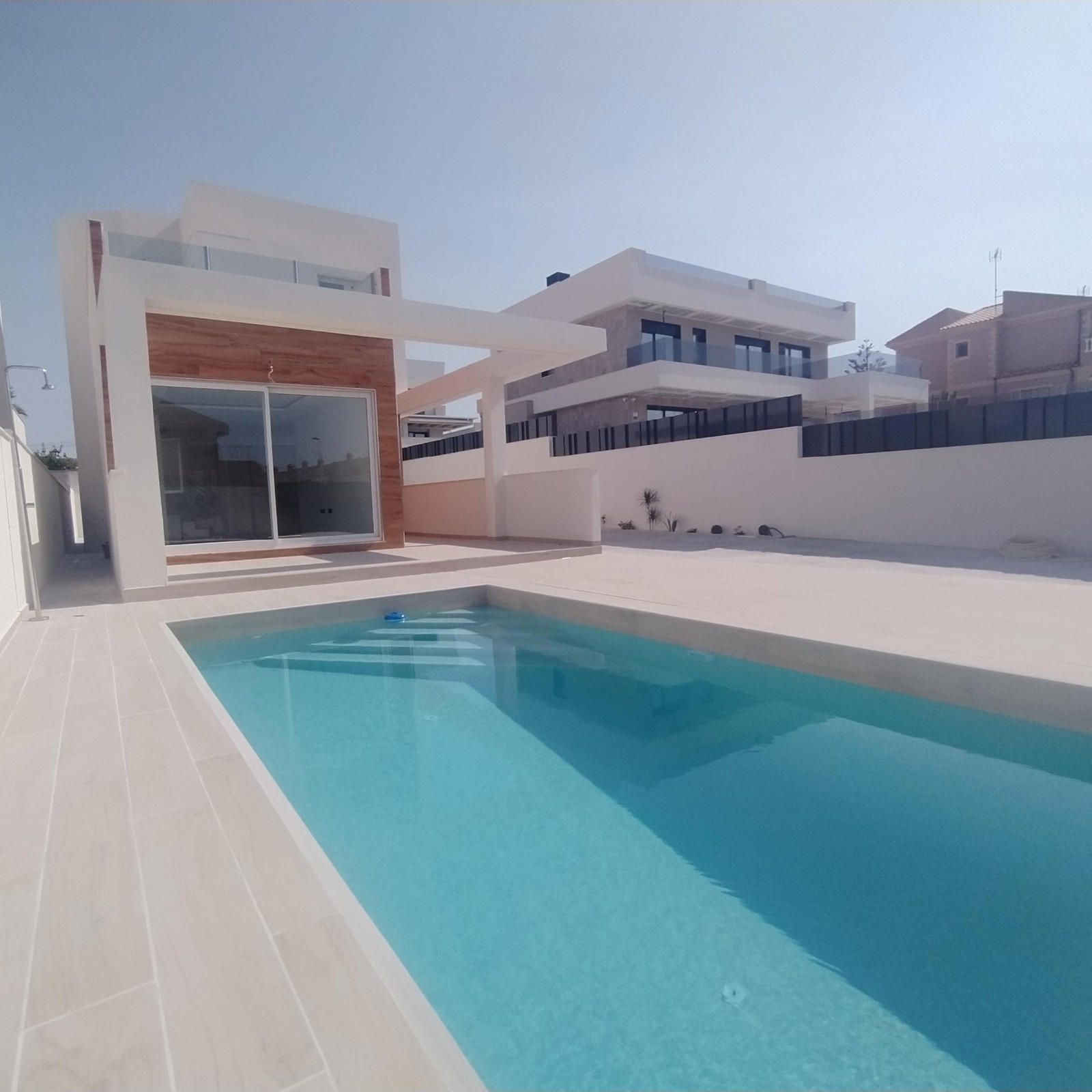 Chalet independiente en venta en Torrevieja