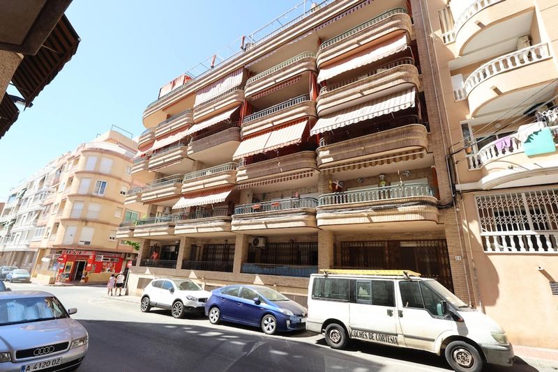 Wohnung zu verkaufen Torrevieja, Alicante. Ref: 19563. Mayrasa Properties Costa Blanca