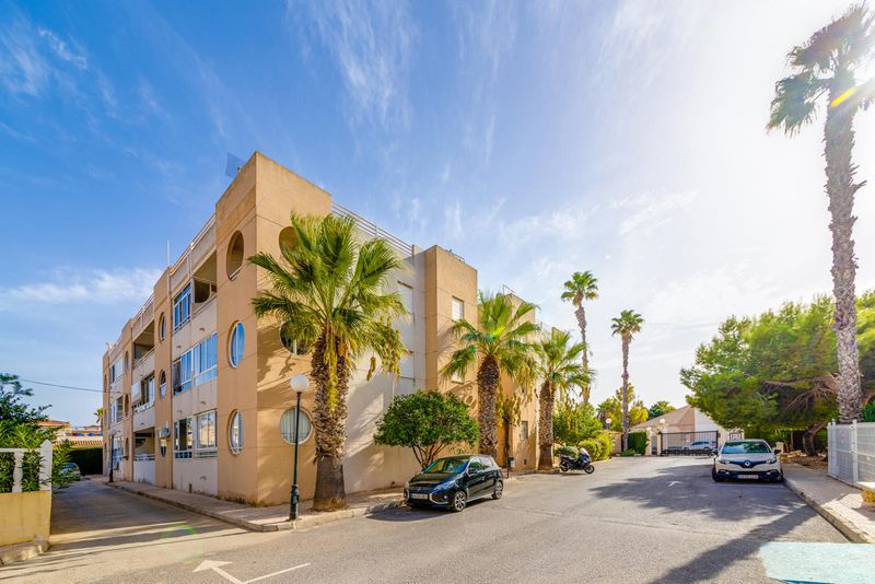 Wohnung zu verkaufen Torrevieja, Alicante. Ref: 19743. Mayrasa Properties Costa Blanca